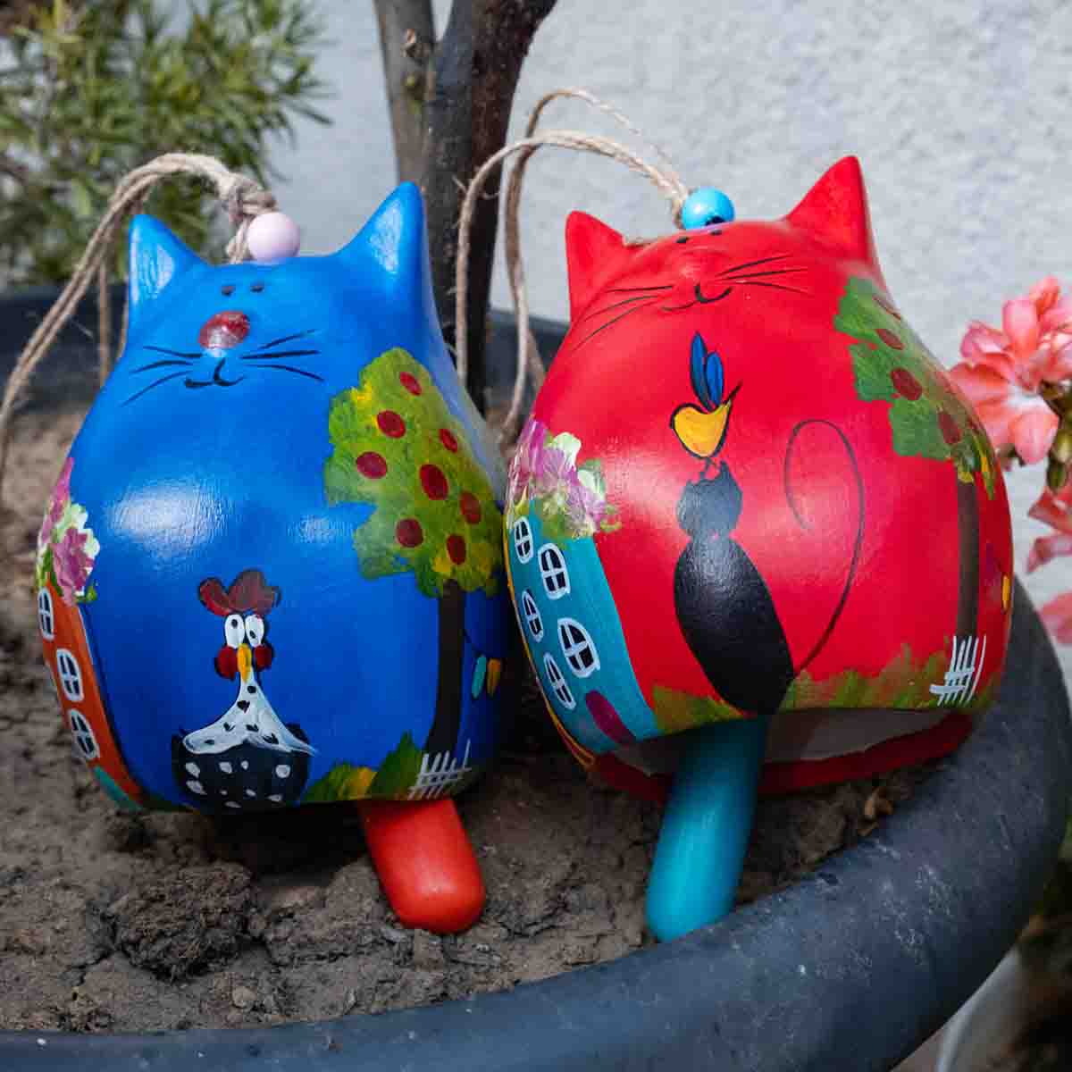 Wall-hanging Ceramic Fat Cat / home decoration / Handmade / Handicraft / Hand painting cat wall hanger